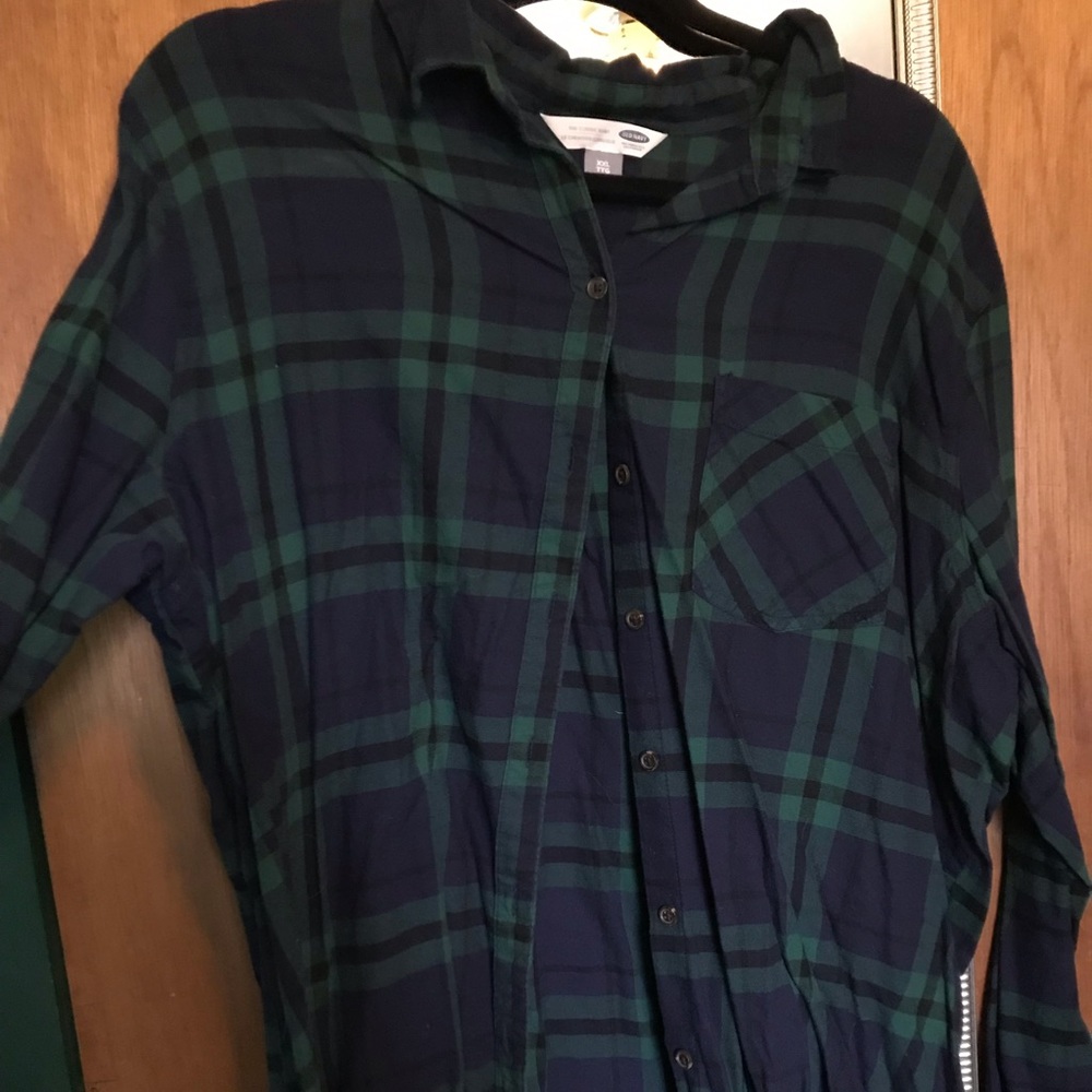 Old navy flannel button up shirt
